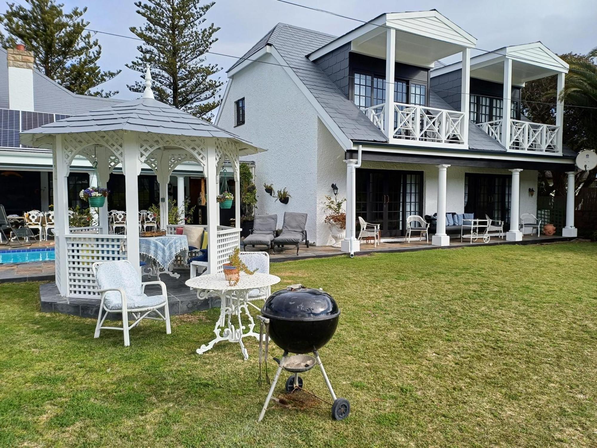 Mulligans Guest Lodge Hermanus Bagian luar foto