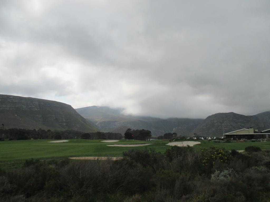 Mulligans Guest Lodge Hermanus Ruang foto